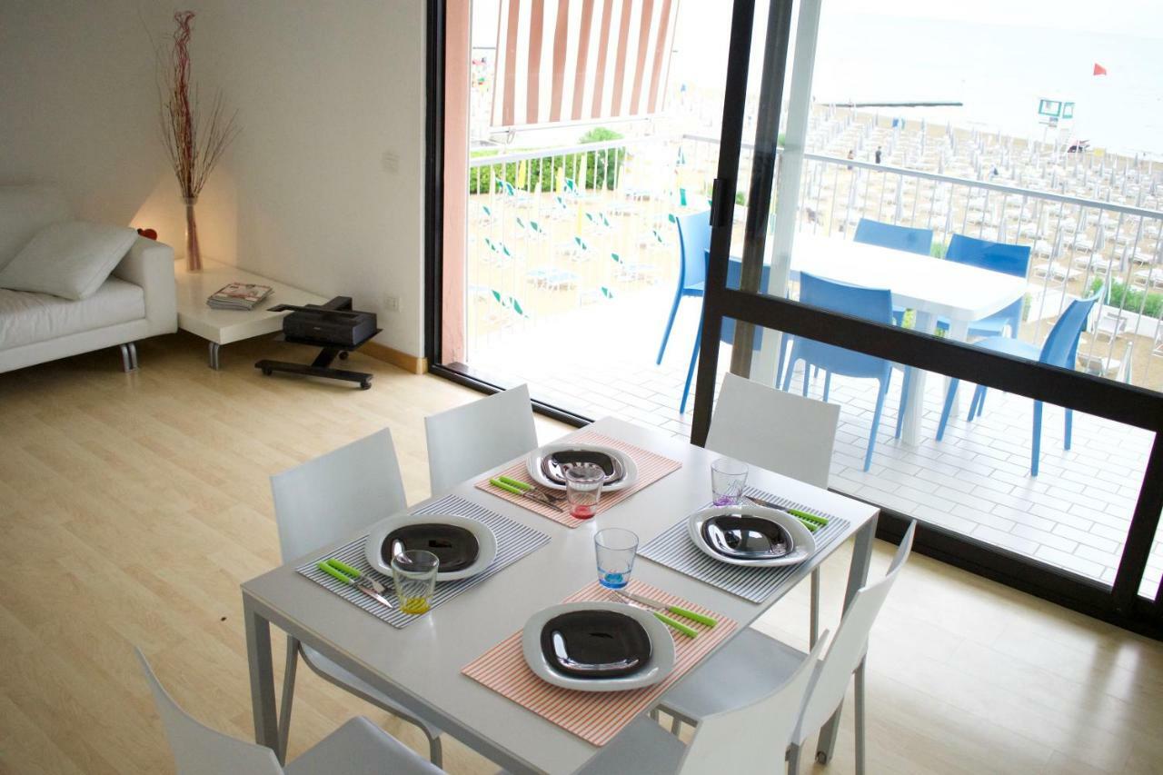 App4Rent Augustus Sea View - Family House - Wifi&Parking - 3 Rooms Лидо-ди-Езоло Экстерьер фото